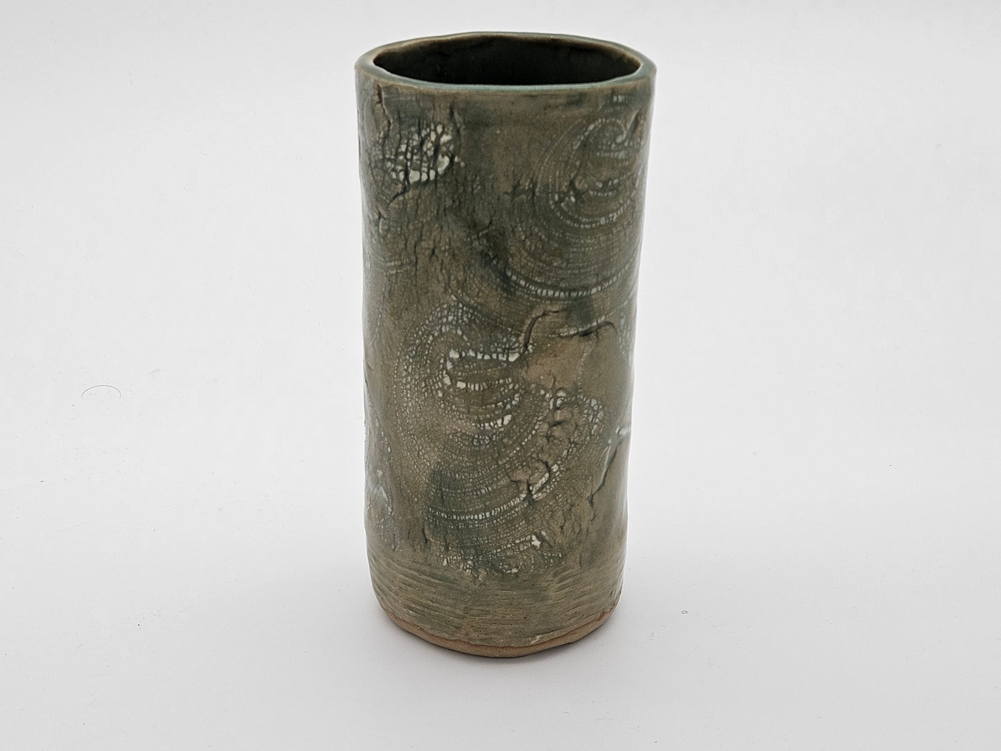 Medium Vase with spiral pattern