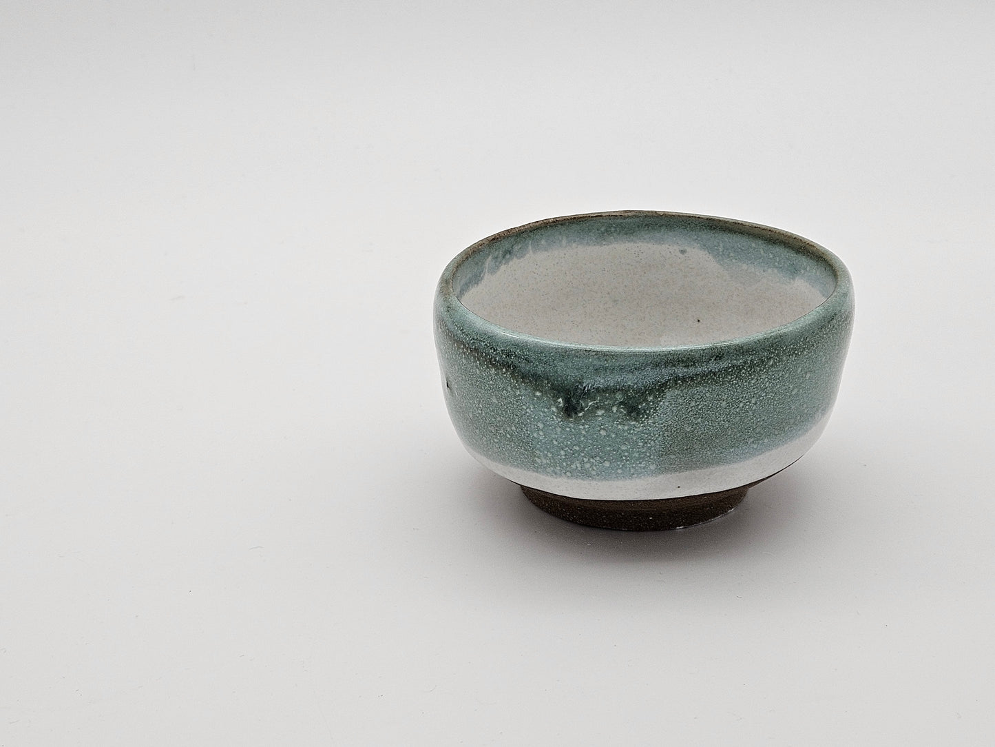 G\reen and white bowl
